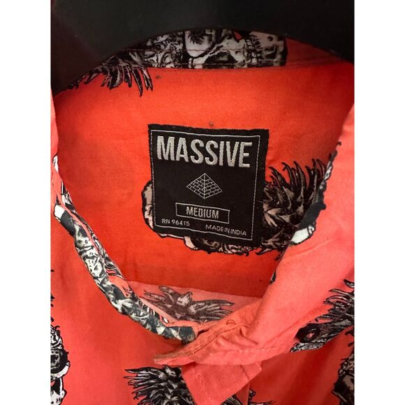 Massive Skull and Crossbone Men's Button Down Coral Shirt Medium - Picture 2 of 3